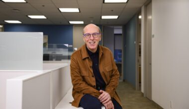 Canadian financier Stephen Smith to buy minority stake in The Economist