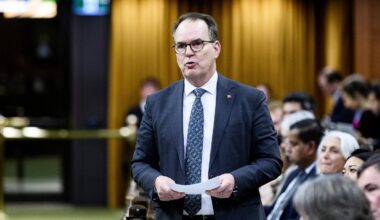 Liberals propose debate on Iran war, House leader says