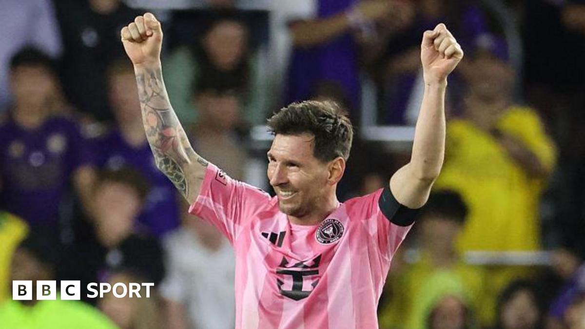 Lionel Messi celebrates