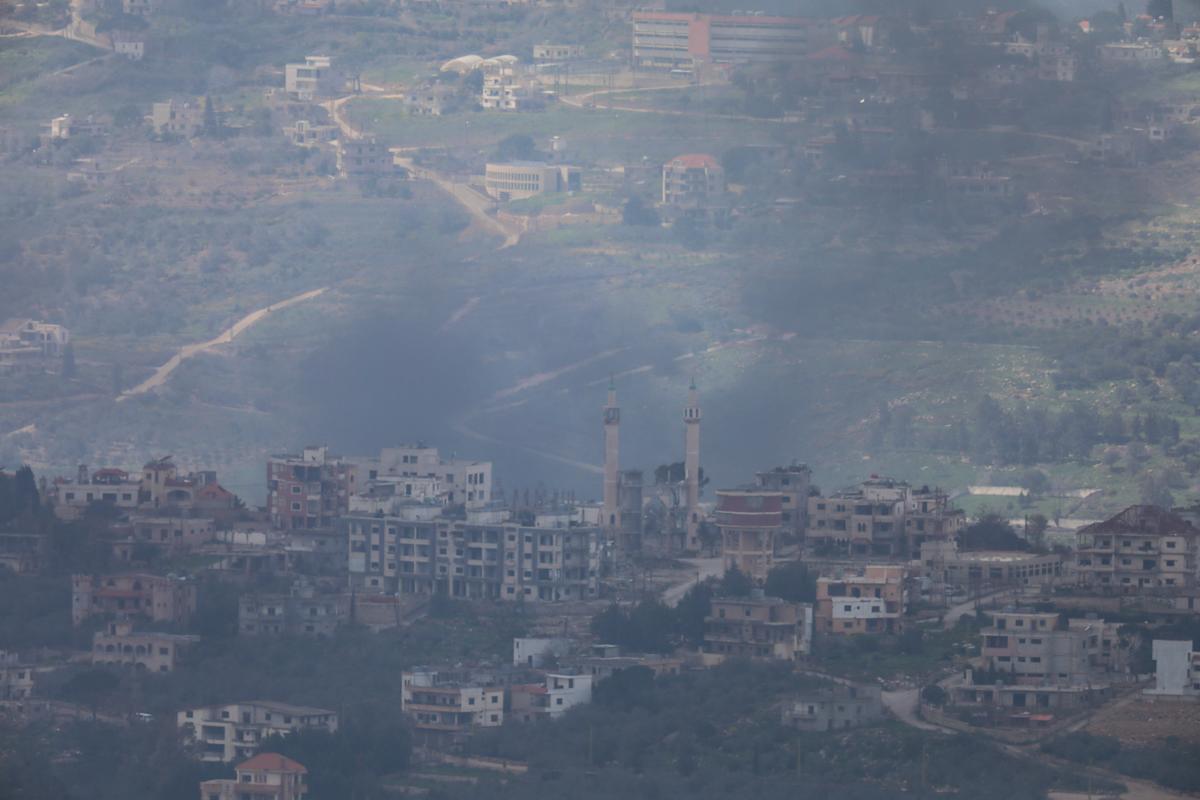 Oil prices give up gains as Netanyahu says Israel will help US reopen Strait of Hormuz, Iran attacks Gulf energy infrastructure