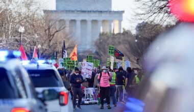 Poll suggests only a quarter of Americans support attacks on Iran | Donald Trump News