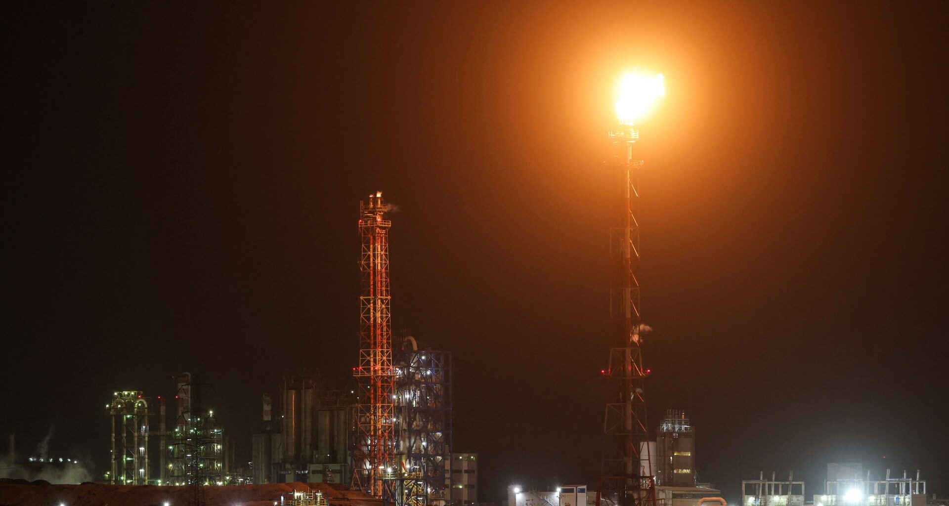 Israel says Haifa oil refinery hit in Iranian missile attack | US-Israel war on Iran News