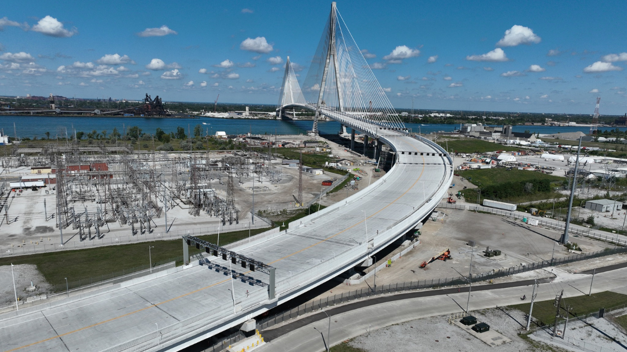 U.S. agents arrest Canadian crossing Gordie Howe International Bridge