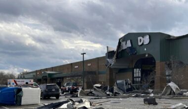 At least 4 dead after reported tornado rips through Michigan and storms hit central U.S.