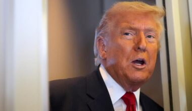 Trump to hold news conference in Florida as Iran war rages