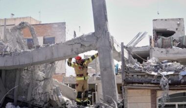 Israel Iran strikes escalate as Trump extends deadline