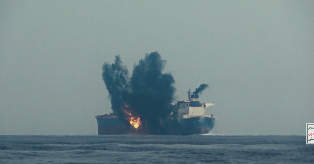 Houthis Strike Israel Again, While Iran Allows 'Nonhostile' Pakistani Ships Through Strait