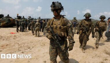 More US Marines and warships to be moved to Middle East, reports say - BBC