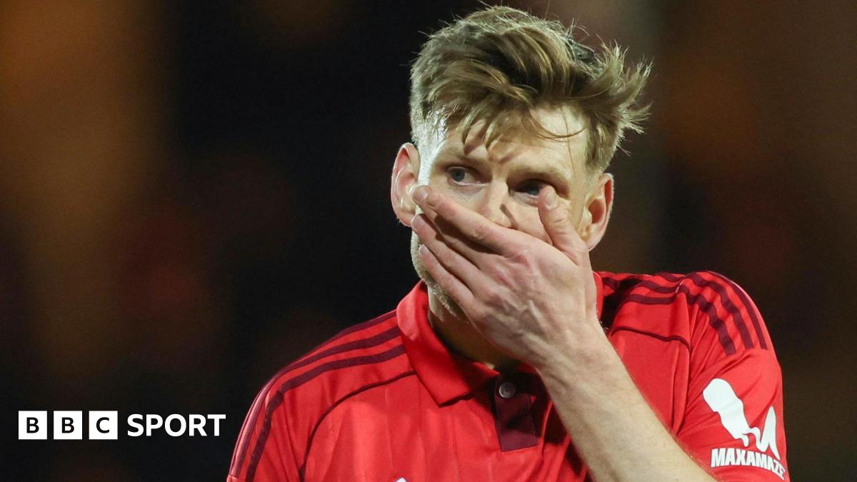 Aberdeen midfielder Stuart Armstrong