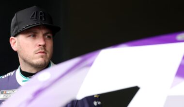 Alex Bowman to miss next three NASCAR Cup Series races as he focuses on vertigo recovery