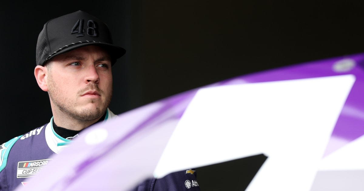 Alex Bowman to miss next three NASCAR Cup Series races as he focuses on vertigo recovery