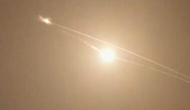 Iran launches heavy wave of missile strikes as war enters third week