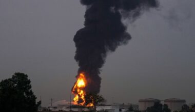 The National Desk dark theme brand icon