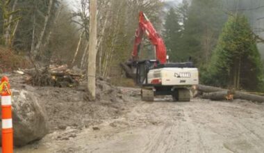 Crews in water-logged Metro Vancouver prepare for next drenching