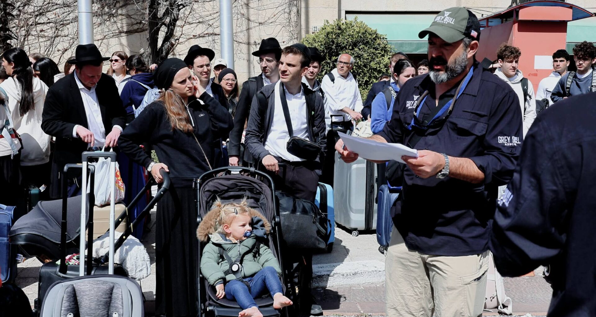 Ben Gurion airport shutdowns leave Israel travelers desperate – The Forward