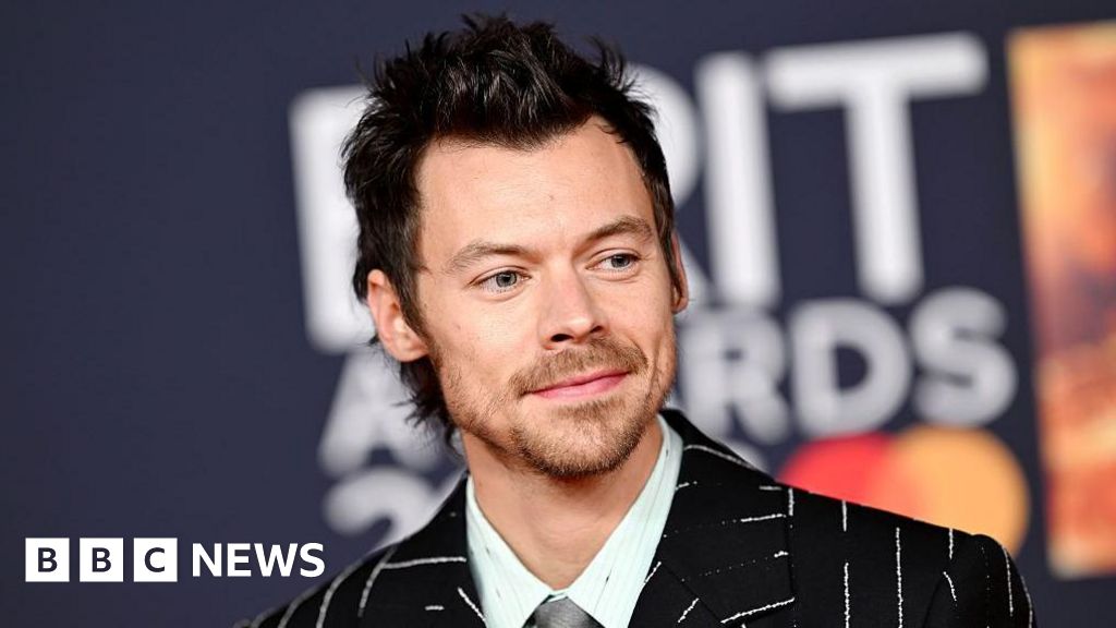 Brits red carpet in pictures: Arrivals of Harry Styles, Olivia Dean and Lola Young - BBC