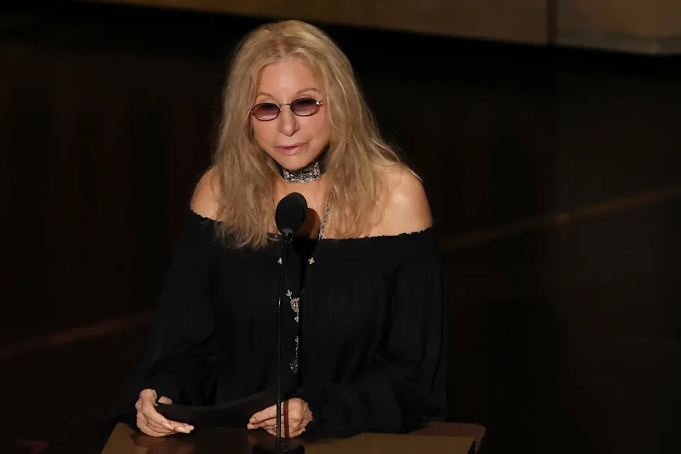 Hollywood, CA - March 15, 2026: Barbra Streisand delivers a tribute to Robert Redford during the 98th Annual Academy Awards held by the Academy of Motion Picture Arts and Sciences at the Dolby Theatre in Hollywood, CA, Sunday, March 15, 2026. (Robert Gauthier / Los Angeles Times via Getty Images)