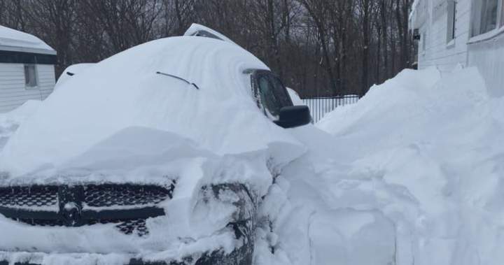 IN PHOTOS: Northern Ontario buried under heavy snow amid winter storm