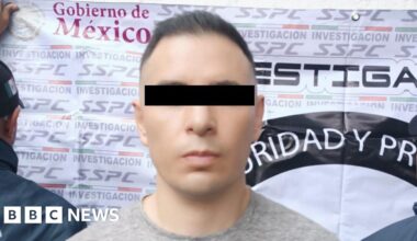 Ecuador gang leader wanted for murder of presidential candidate arrested - BBC