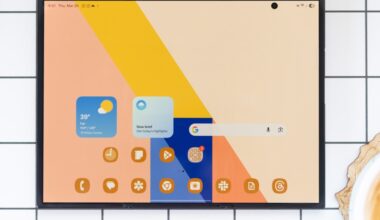My brief, weird time with the Samsung TriFold