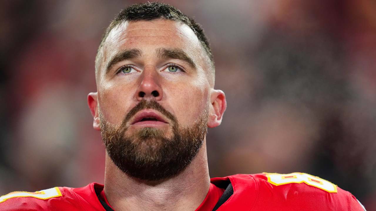 Travis Kelce re-signs with Chiefs for 14th season in Kansas City