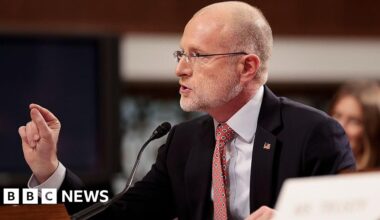 FCC chair threatens to revoke broadcasters' licences over Iran coverage - BBC