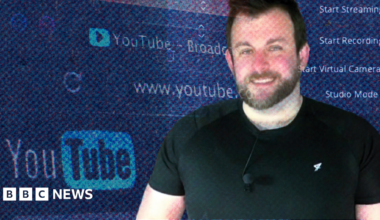 Stephen McCullagh pictured in a black t-shirt superimposed over an image of a computer screen displaying options that include: start streaming, start recording, start virtual camera, studio mode.