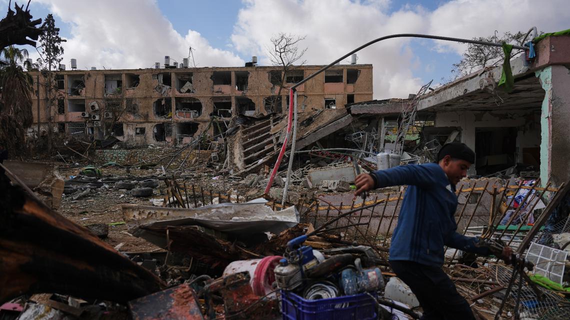 President Trump threatens attacks on power plants if Iran fails to open the Strait of Hormuz