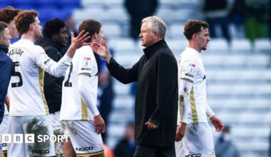 Chris Wilder shaking hands with Sheffield United players after their 1-1 draw at Birmingham City