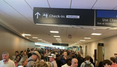 Hobby Airport reports 3-hour or more wait times to get through security checkpoint amid spring break travel