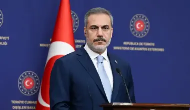 Turkish Foreign Minister Hakan Fidan speaks on Türkiye's efforts to end the US-Israel-Iran conflict. (Photo Credit: Murat Gök – Anadolu Agency)