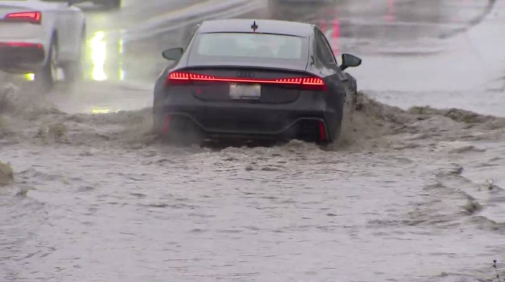 Toronto roads flooded as up to 40 mm of rain hits GTA