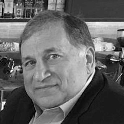 The Blogs: Now or Never | Gary Epstein