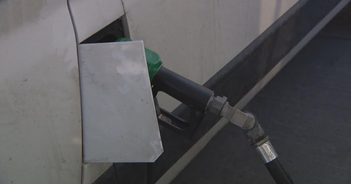 What could the U.S.-Israel war with Iran mean for gas prices in the Chicago area?