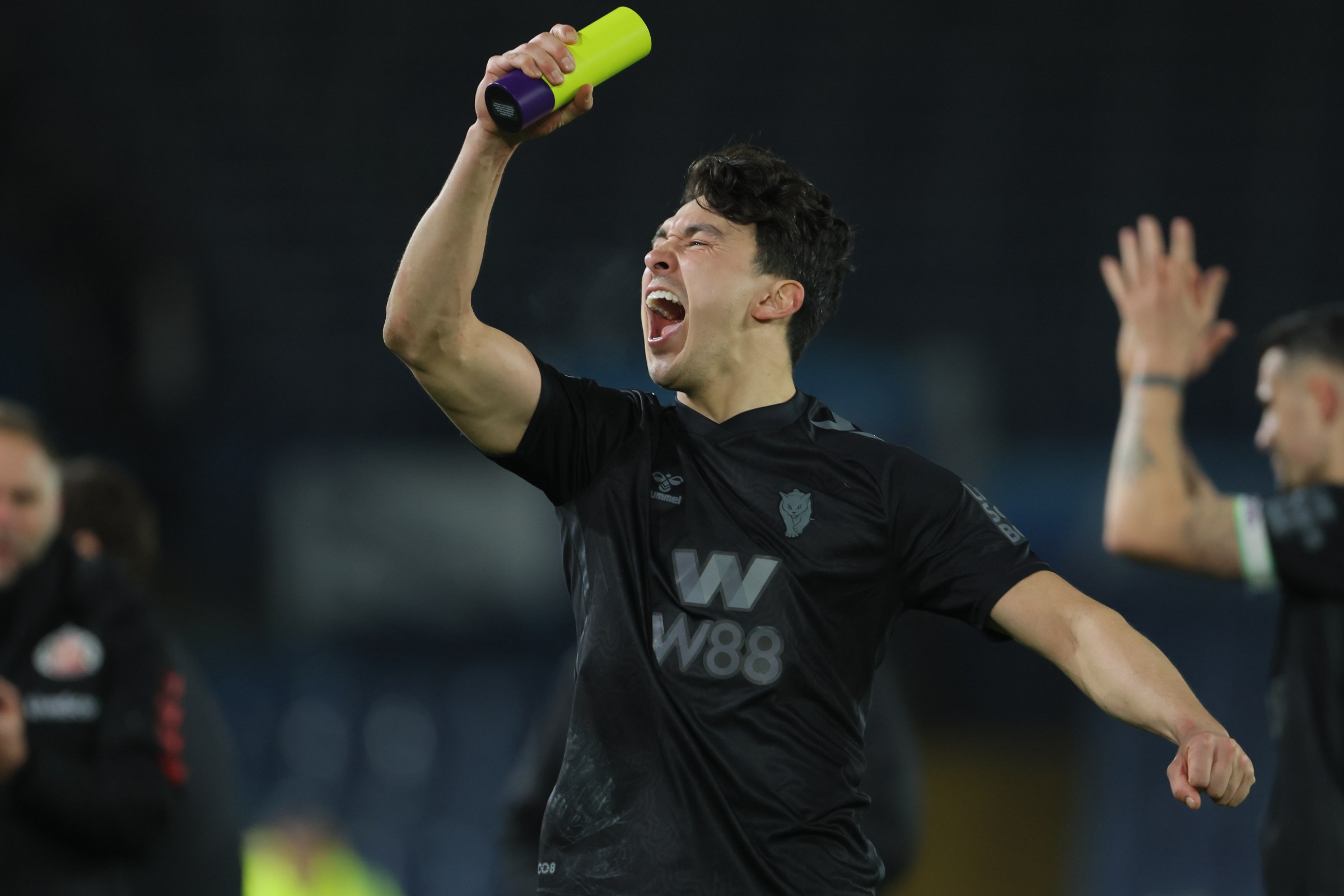 LEEDS, ENGLAND - MARCH 3: Luke O’Nien of Sunderland celebrates after the Premier League match between Leeds United and Sunderland at Elland Road on March 3, 2026 in Leeds, England. (Photo by Richard Sellers/Sportsphoto/Allstar via Getty Images)