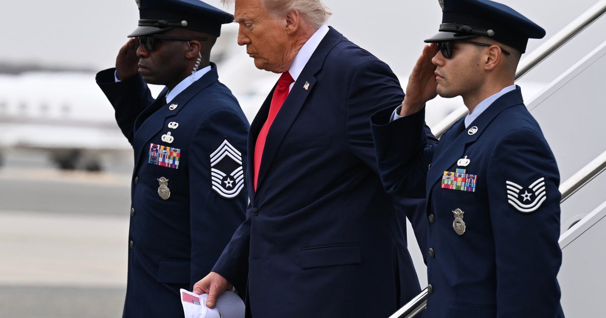 Trump arrives at dignified transfer for 6 soldiers killed in Iran