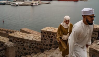 Here's what needs to happen before oil starts flowing through the Strait of Hormuz again