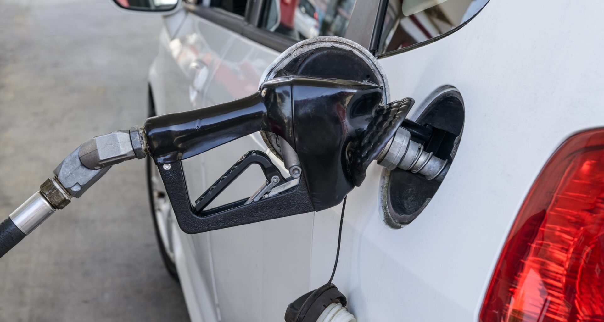 Waterloo Region gas prices to fall 6 cents overnight