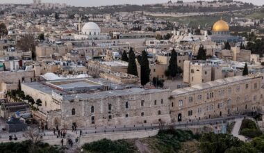 Explosion hits Jerusalem’s Old City after Iran missile alert | Drone Strikes