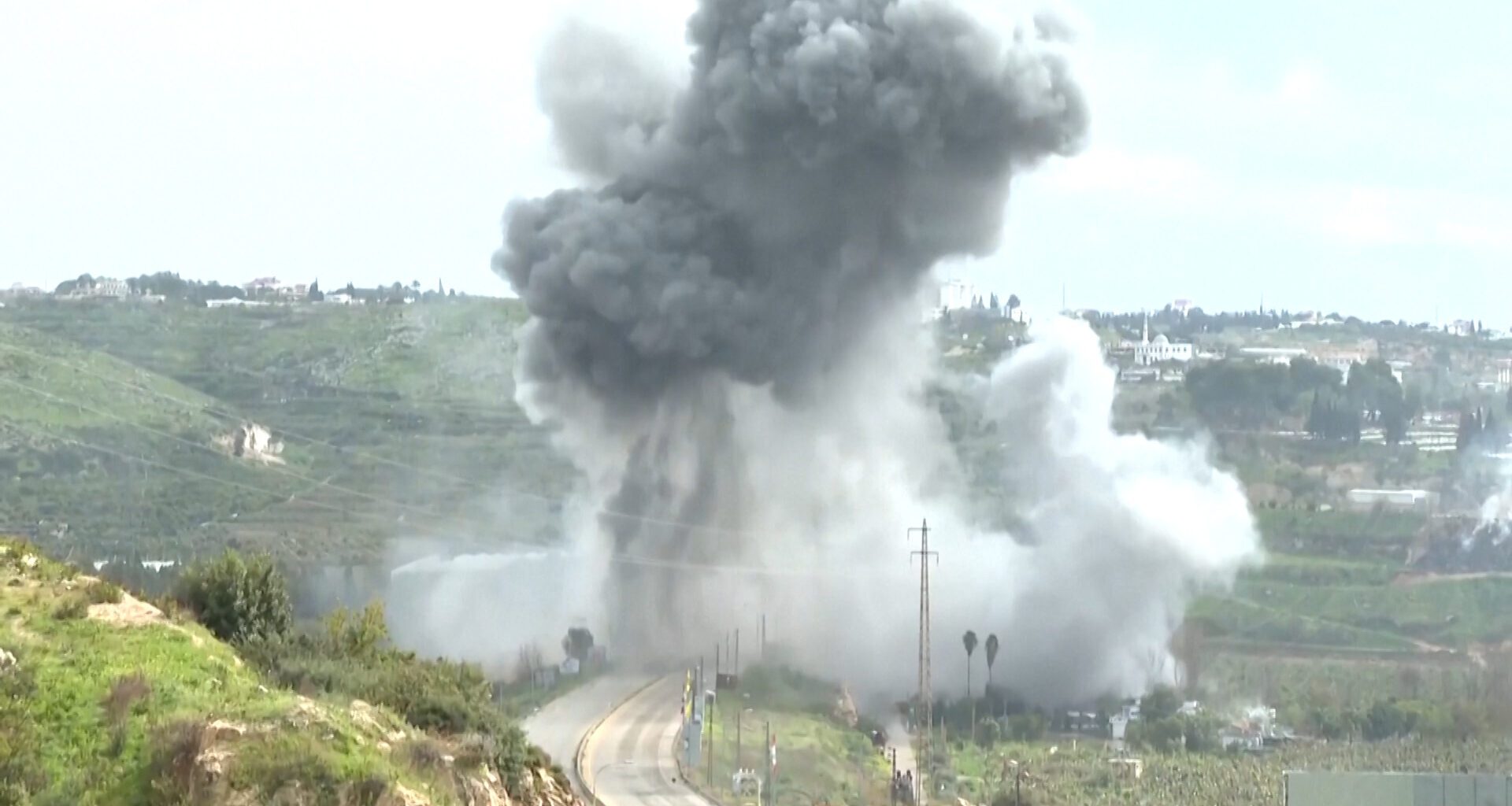 Moment Israeli strike hits bridge in southern Lebanon | Israel attacks Lebanon News