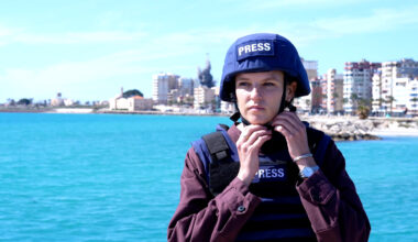 Israeli strike hits Tyre during Al Jazeera report | Israel attacks Lebanon