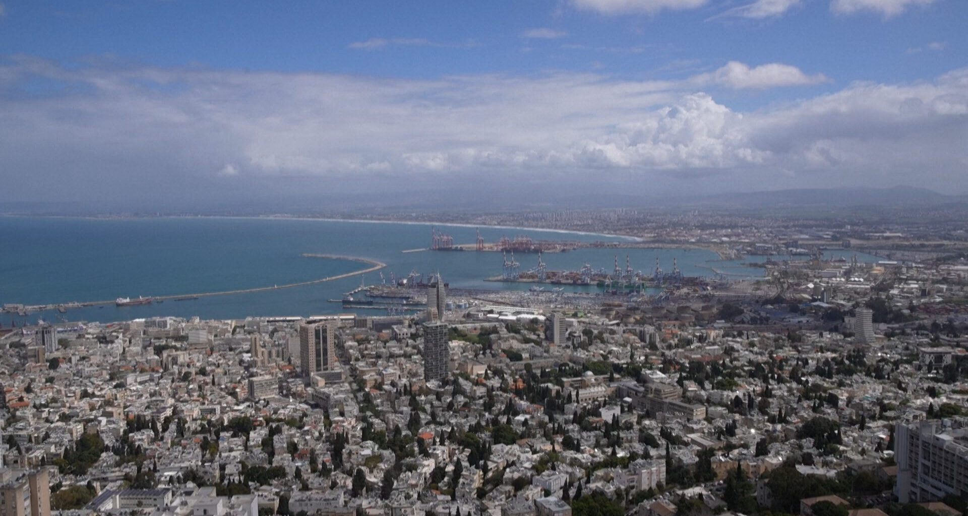 Sirens heard across Haifa port | US-Israel war on Iran