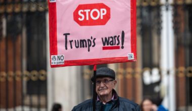 How do other countries view the U.S. and Israel's war with Iran?