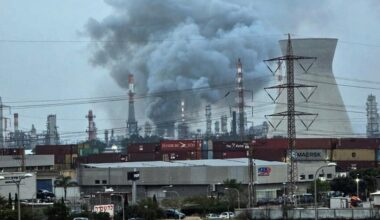 No sign of Iran war or its impact on gas and oil prices easing as 3-week mark nears