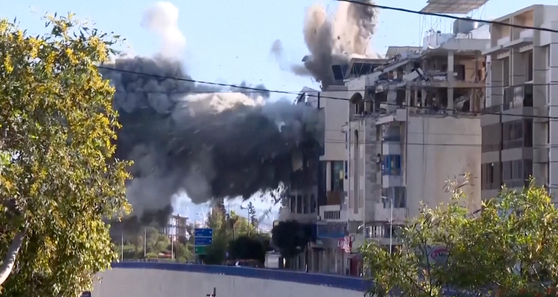 Israeli strike hits building in Beirut’s southern suburbs | Israel attacks Lebanon