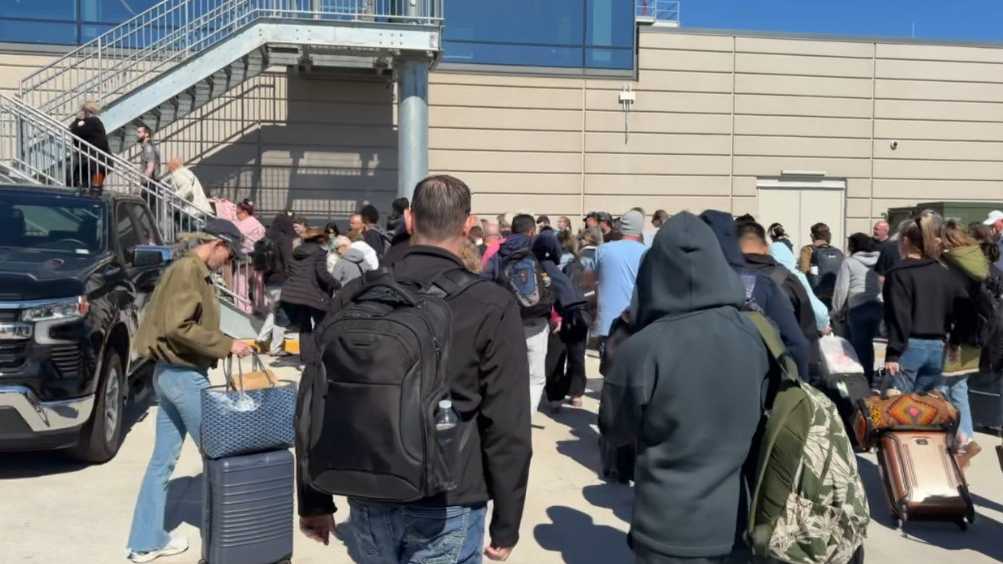 Bomb threat forces evacuation at Kansas City International Airport