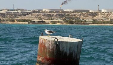 Seizing Iran’s ‘crown jewel’ would be a suicide mission