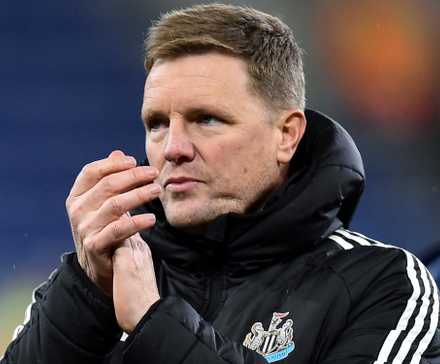 Newcastle United manager Eddie Howe applauds fans after the match vs Everton