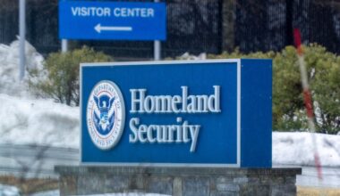 News Wrap: Senate votes down measure to reopen Department of Homeland Security