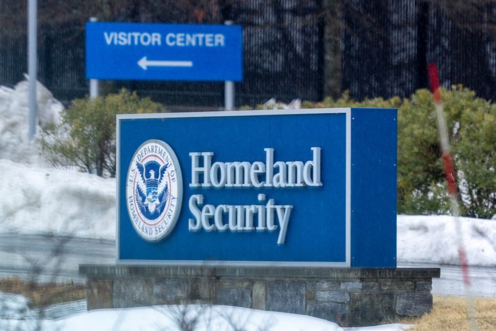 News Wrap: Senate votes down measure to reopen Department of Homeland Security